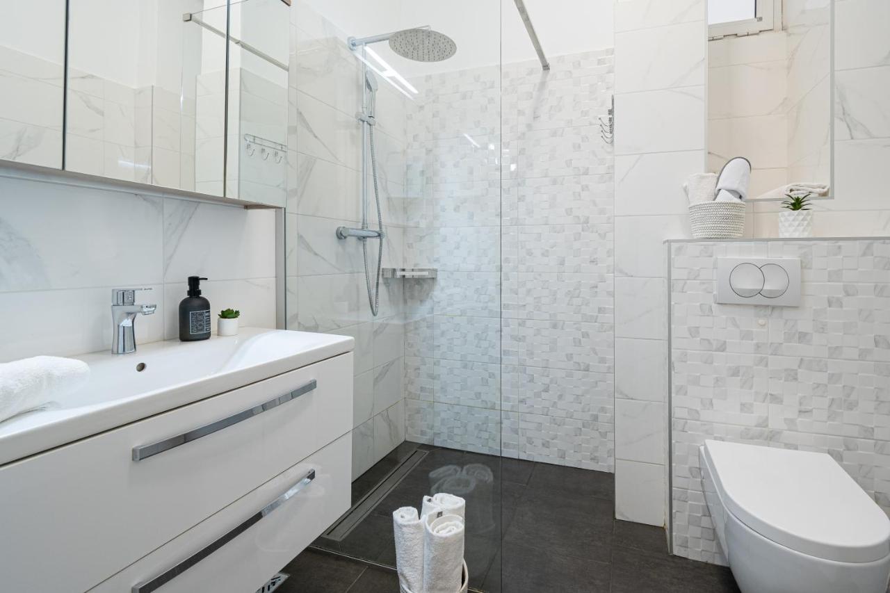 Apartments Palace Kolovare Zadar Ngoại thất bức ảnh